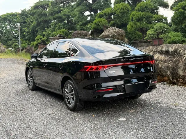 BYD Qin PLUS — Фото автомобиля 5