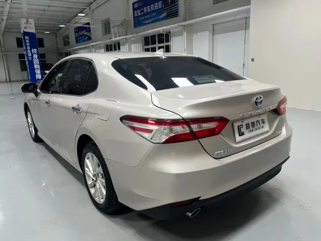 Toyota Camry — Фото автомобиля 5