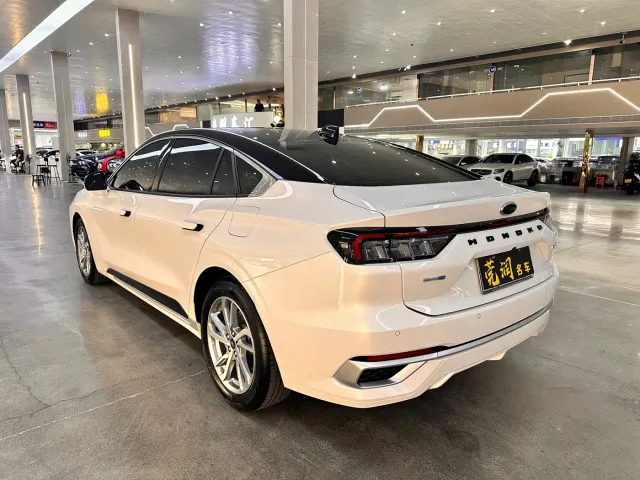 Ford Mondeo — Фото автомобиля 15