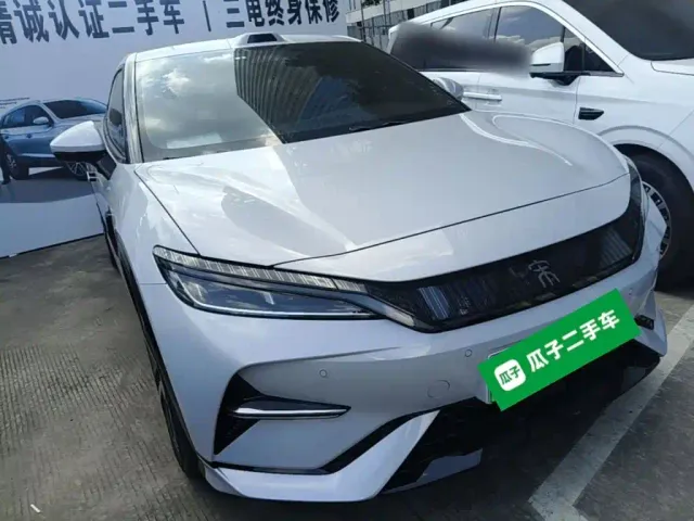 BYD Song L EV — Фото автомобиля 3