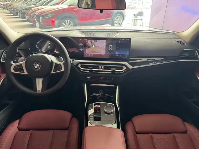 BMW 3 Series — Фото автомобиля 10