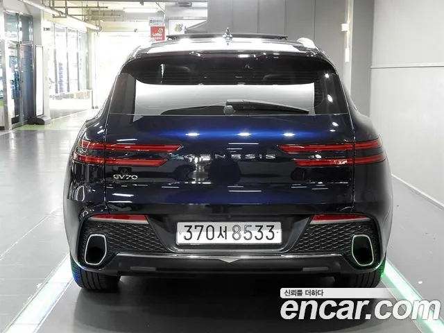 Genesis GV70 — Фото автомобиля 4