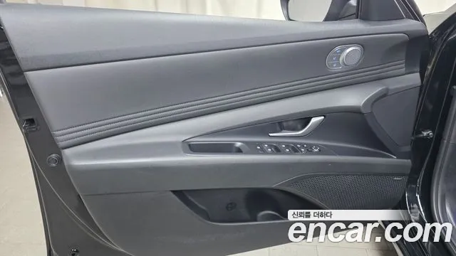 Hyundai AVANTE Avante (CN7) — Фото автомобиля 24