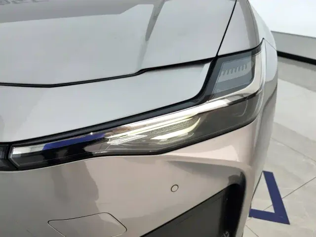Toyota bZ3 — Фото автомобиля 5