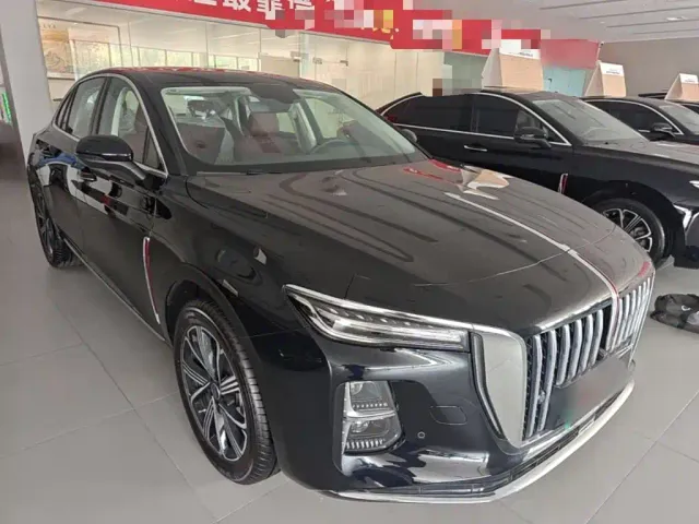Hongqi H5 PHEV — Фото автомобиля 3