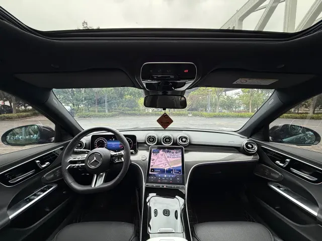 Mercedes-Benz C-Class — Фото автомобиля 12