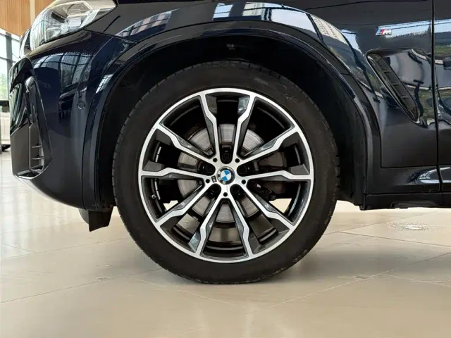 BMW BMW X3 2023 xDrive30i Leading M Night Package — Фото автомобиля 13