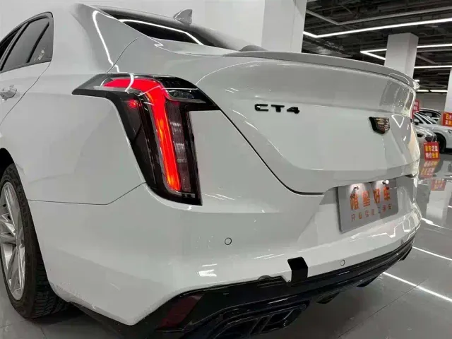 Cadillac CT4 — Фото автомобиля 7