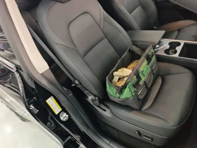 Tesla Model Y — Фото автомобиля 19