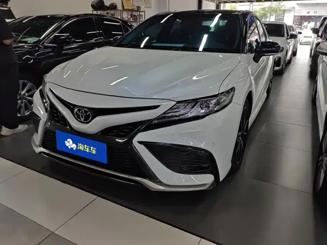 Фотография автомобиля — Toyota Camry