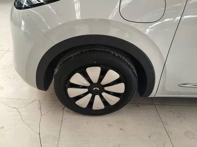 Wuling Bingo — Фото автомобиля 22