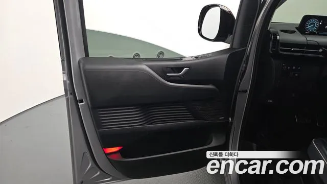 Hyundai Staria — Фото автомобиля 13