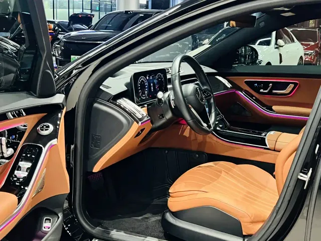 Mercedes-Benz S-Class — Фото автомобиля 4