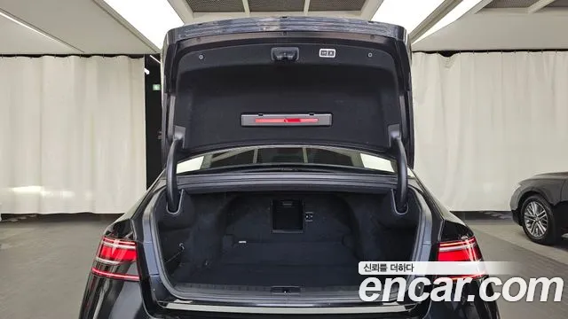 Genesis G90 Бензин 3.5 турбо AWD — Фото автомобиля 15