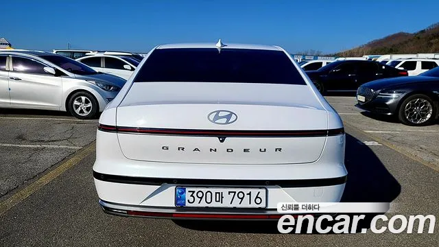 Hyundai Grandeur Grandeur (GN7) 3.5 LPG 2WD (Такси) — Фото автомобиля 4