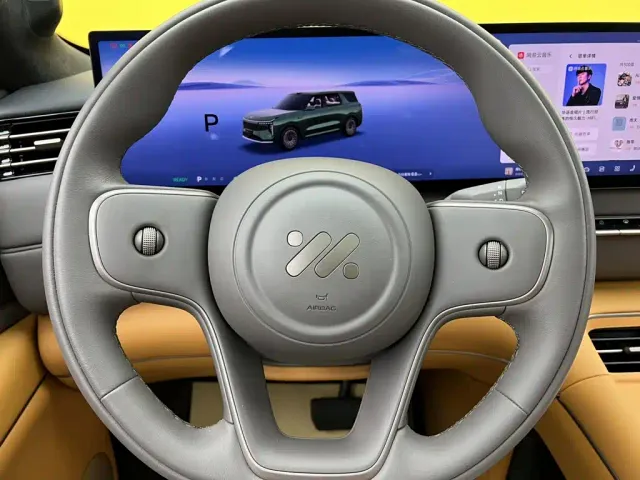 IM Motors LS8 — Фото автомобиля 13