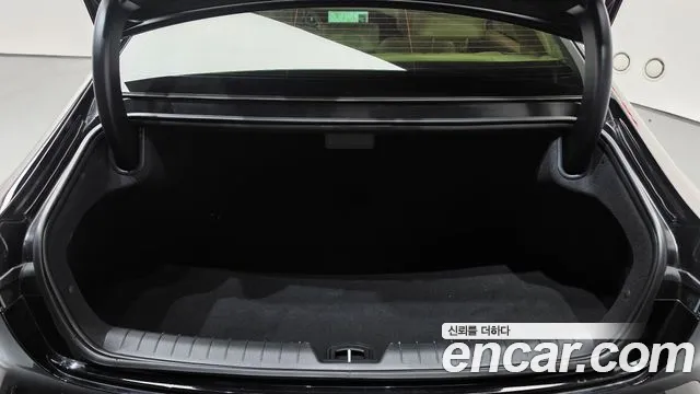 Hyundai Grandeur GN7 — Фото автомобиля 20