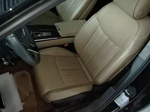 Audi A6L — Фото автомобиля 14