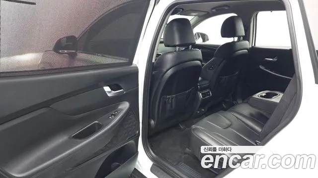 Hyundai Santafe Новый Santa Fe Бензин 2.5T 4WD — Фото автомобиля 11