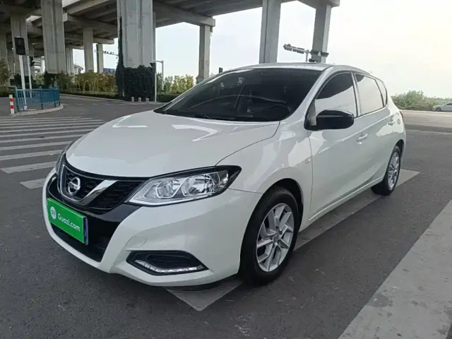 Фотография автомобиля — Nissan Tiida