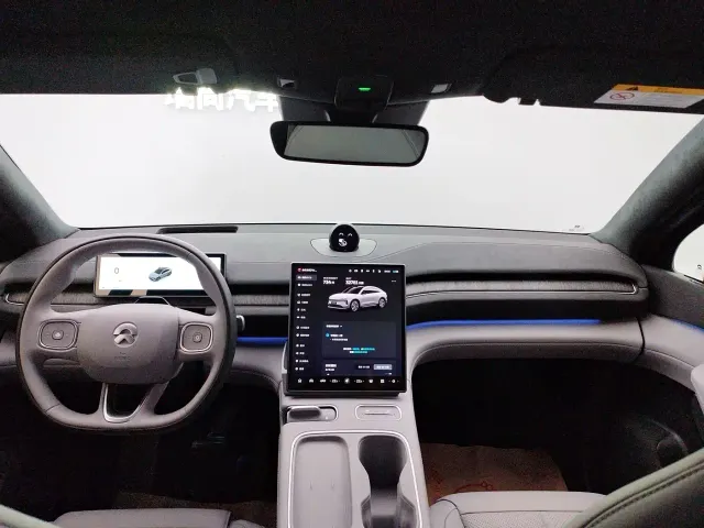 Nio EC6 — Фото автомобиля 17
