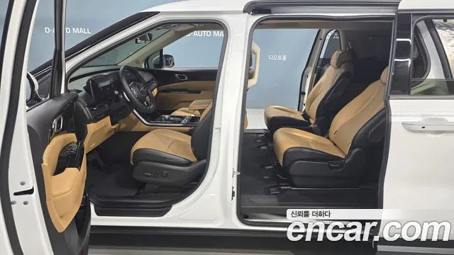 Kia Carnival Generation 4 — Фото автомобиля 13