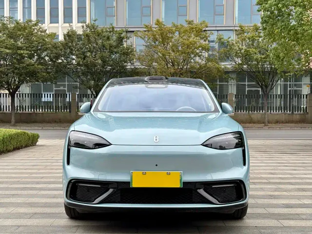 Aito M6 — Фото автомобиля 2