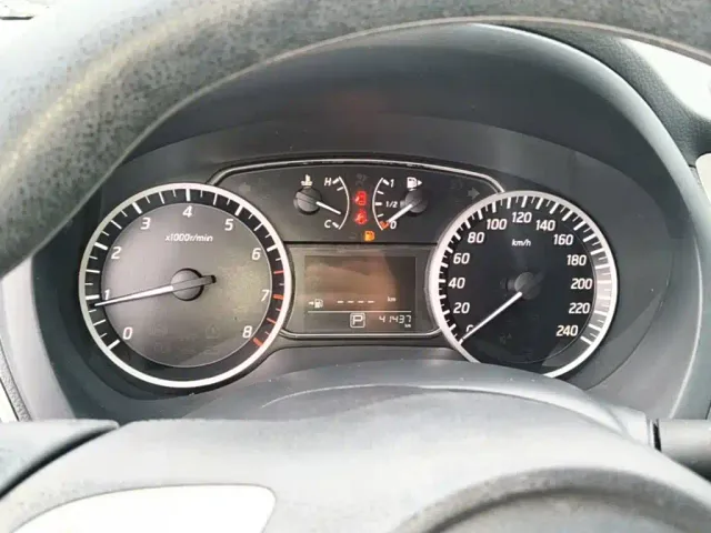 Nissan Sylphy — Фото автомобиля 11