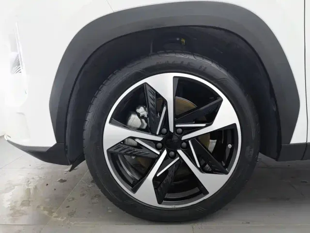 Geely Galaxy L7 — Фото автомобиля 17
