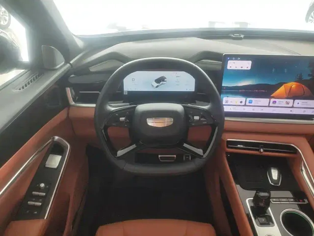 Geely Boyue — Фото автомобиля 10