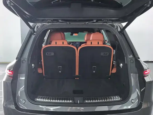 Li Auto L9 — Фото автомобиля 4