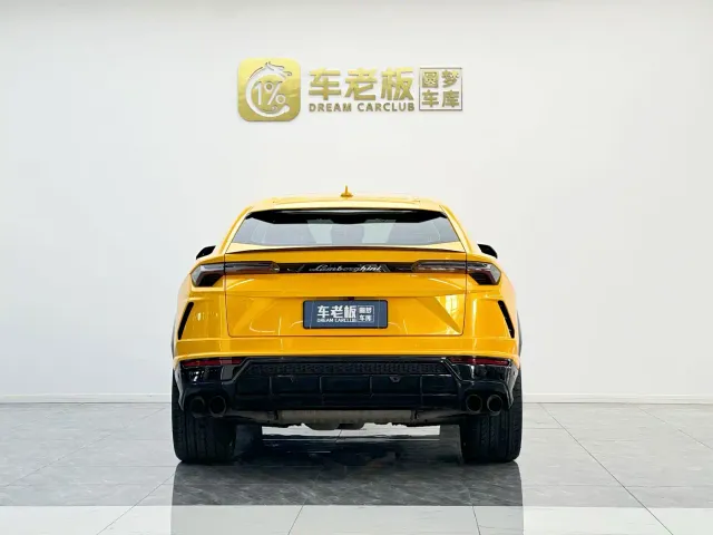 Lamborghini Urus — Фото автомобиля 5