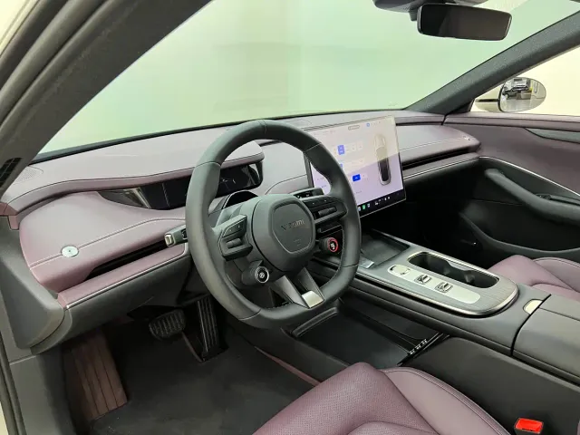 Xiaomi SU7 — Фото автомобиля 14