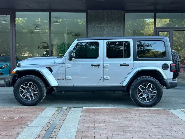Jeep Wrangler — Фото автомобиля 5