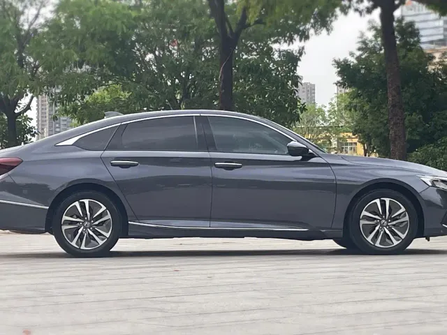 Honda Accord — Фото автомобиля 7