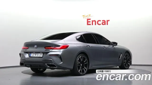BMW 8 Series G15 — Фото автомобиля 2