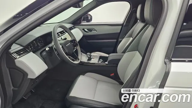 Land Rover Range Rover Velar Range Rover Velar 2.0 P250 Dynamic SE — Фото автомобиля 3