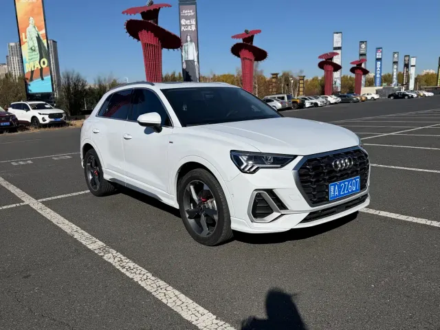 Audi Q3 — Фото автомобиля 3