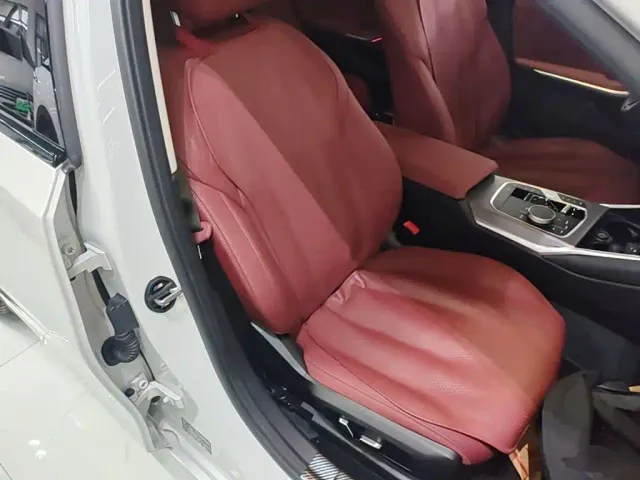 BMW 3 Series — Фото автомобиля 24