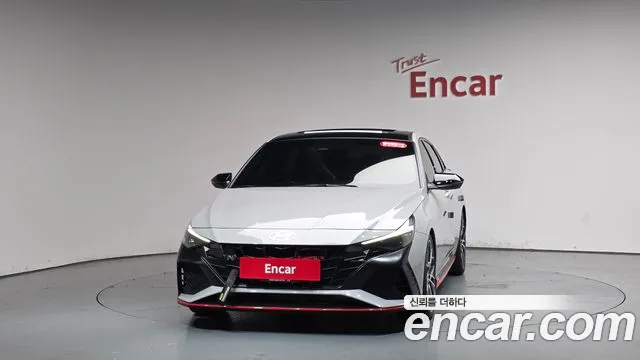 Hyundai AVANTE — Фото автомобиля 3