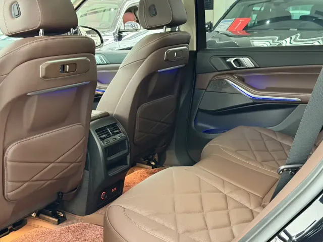 BMW X5 — Фото автомобиля 14