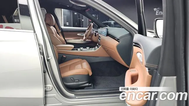 Genesis GV70 2.5T Бензин AWD — Фото автомобиля 11