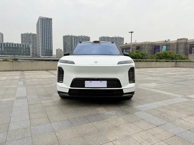 Nio ES9 — Фото автомобиля 2