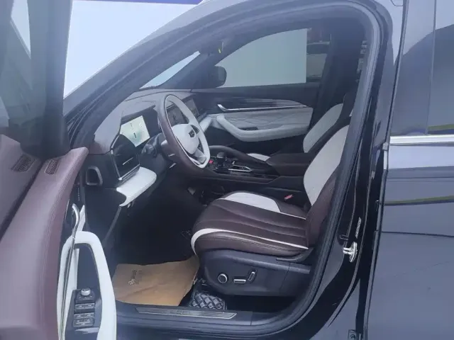 Geely Xingyue L — Фото автомобиля 9