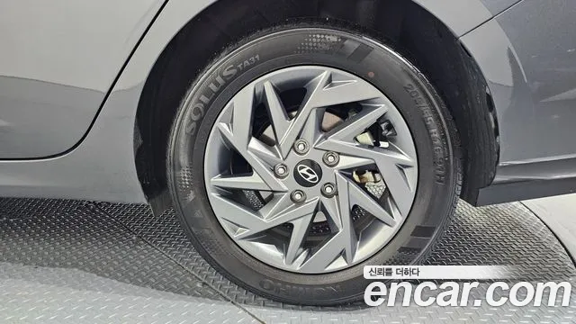 Hyundai Avante CN7 — Фото автомобиля 6
