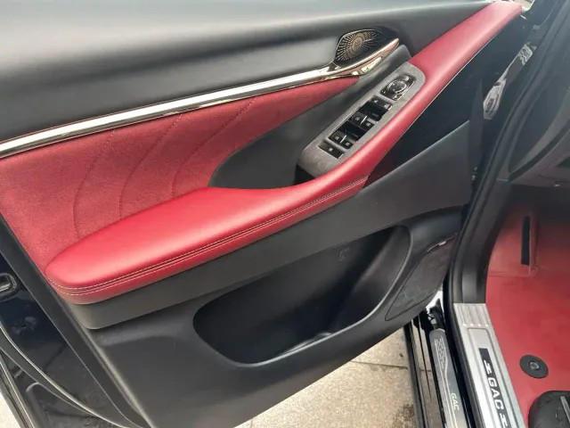 GAC Trumpchi M8 — Фото автомобиля 3