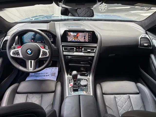 BMW M8 — Фото автомобиля 4
