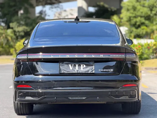 Lincoln Z — Фото автомобиля 10