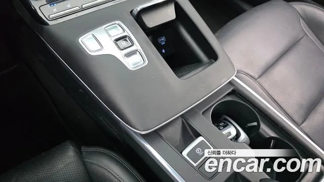 Hyundai Grandeur Grandeur (New) Hybrid — Фото автомобиля 9