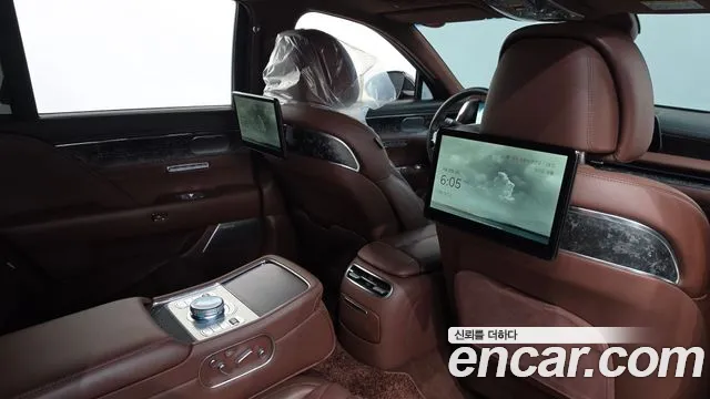 Genesis G90 Бензин 3.5 турбо AWD — Фото автомобиля 17